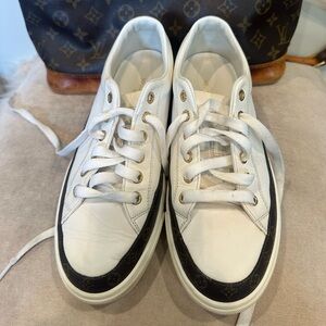 Louis Vuitton Sneakers